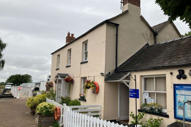 Junction Bridge House, Saul, Gloucestershire GL2 7LA 7