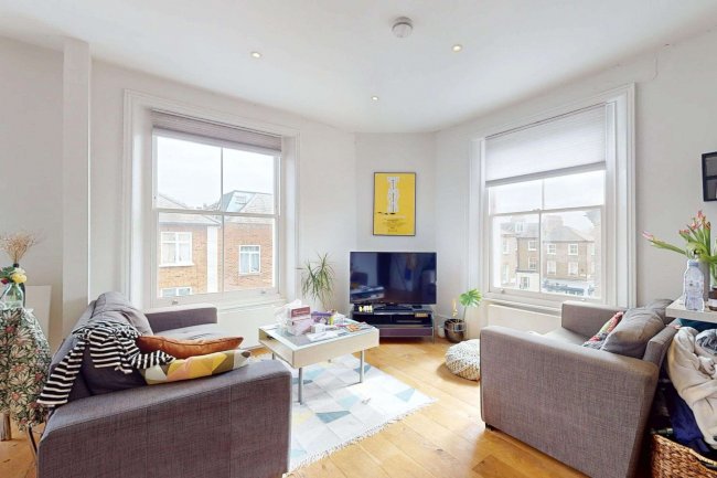 The Dartmouth Arms, 35 York Rise, Tufnell Park, London NW5 1SP 10