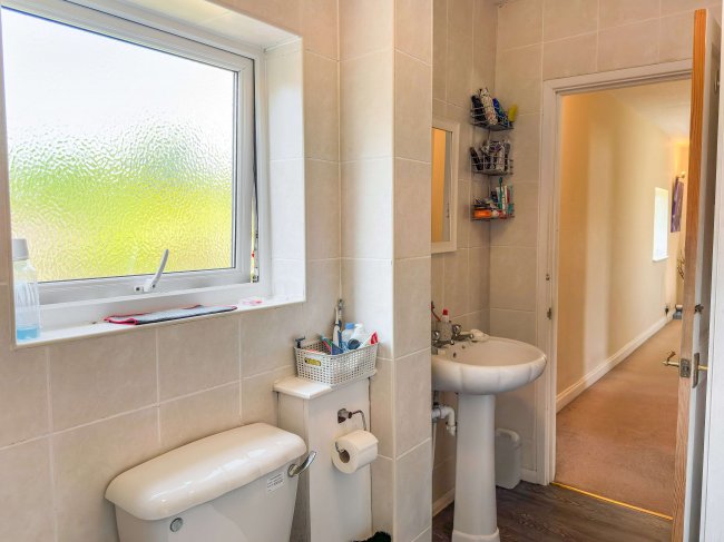 Flats A-D, 1 Donkin Hill, Caversham, Reading, RG4 5DG 3