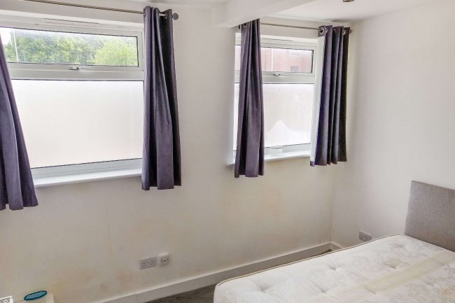 Flats A-D, 1 Donkin Hill, Caversham, Reading, RG4 5DG 3