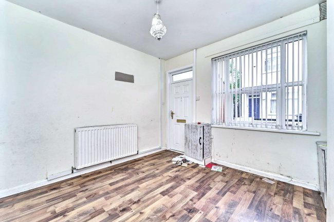 1 Myrtle Avenue, Balsall Heath, Birmingham, B12 8RF 5
