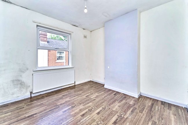 1 Myrtle Avenue, Balsall Heath, Birmingham, B12 8RF 5