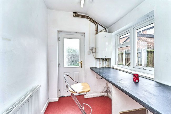 1 Myrtle Avenue, Balsall Heath, Birmingham, B12 8RF 5