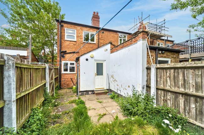 1 Myrtle Avenue, Balsall Heath, Birmingham, B12 8RF 5