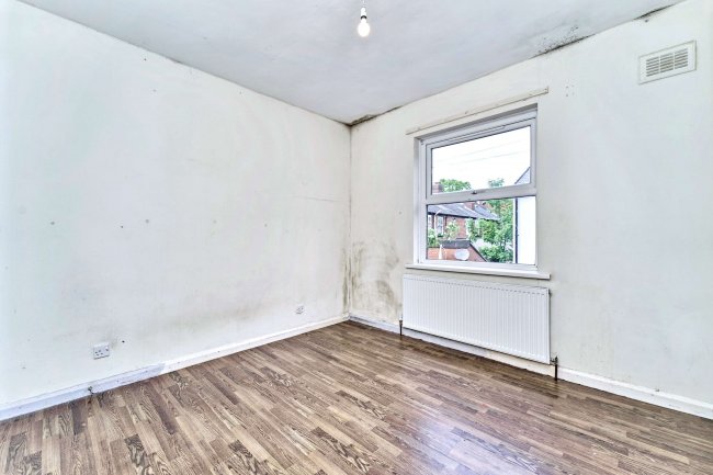 1 Myrtle Avenue, Balsall Heath, Birmingham, B12 8RF 5