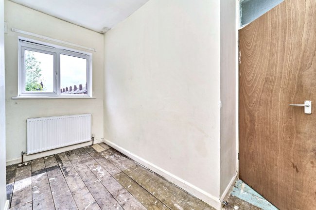 1 Myrtle Avenue, Balsall Heath, Birmingham, B12 8RF 5