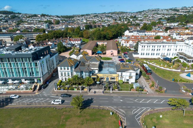 Inn on the Green, Paignton, Esplanade Road, Paignton TQ4 6BG 16