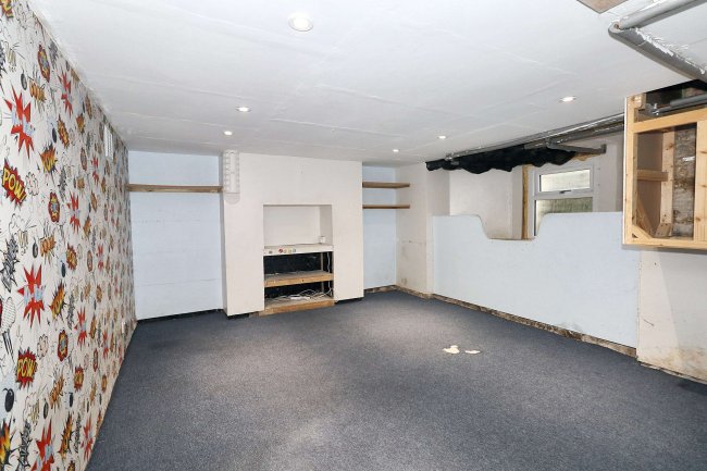 Flat 1 & 2, 21 Grove Road, Ramsgate, CT11 9SH 9