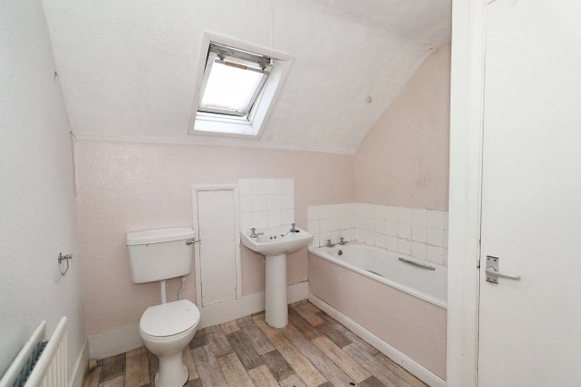 Flat 1 & 2, 21 Grove Road, Ramsgate, CT11 9SH 9