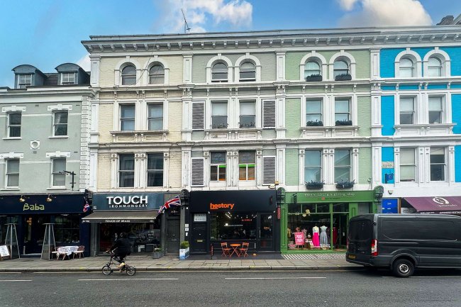 208 Fulham Road, Chelsea, London SW10 9PJ 4