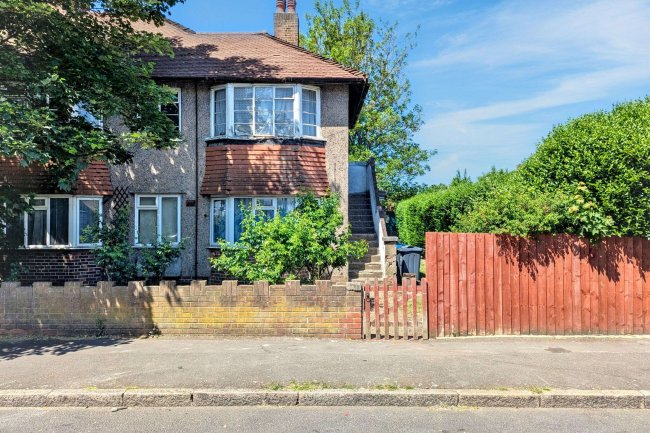 4 Figges Road, Mitcham, Surrey CR4 2AN 7