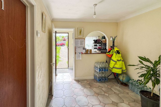 128 Herons Wood, Harlow, Essex CM20 1RU 6