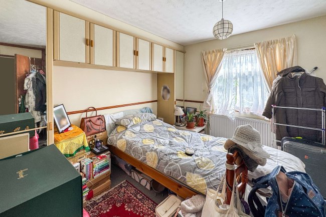 128 Herons Wood, Harlow, Essex CM20 1RU 6