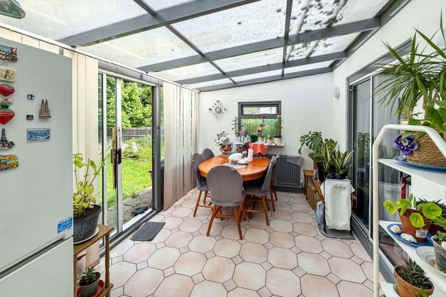 128 Herons Wood, Harlow, Essex CM20 1RU 6
