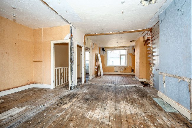 5 Orchard Avenue, Blackpool, FY4 2NX 7