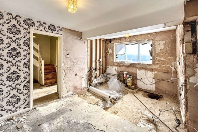 171 Wheatcroft, Cheshunt, Waltham Cross, EN7 6JU 4