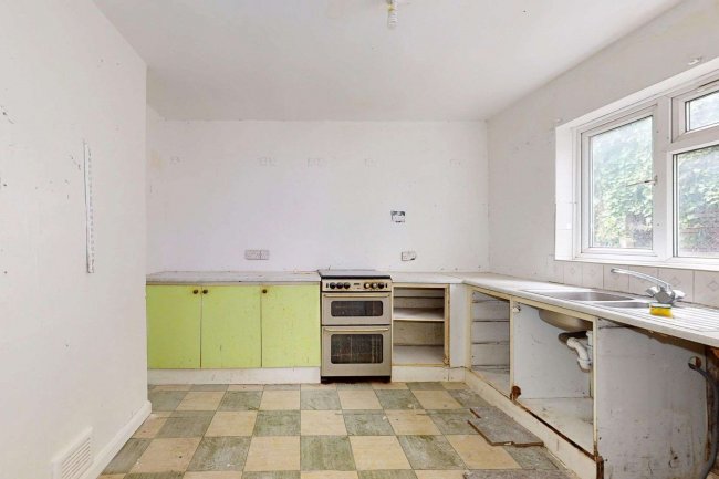 49 Grove Road, Acton, London W3 6AN 4