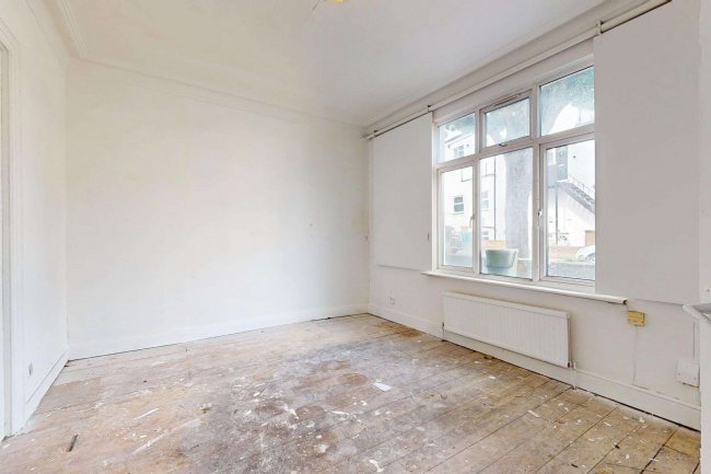 49 Grove Road, Acton, London W3 6AN 4