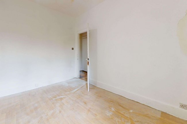 49 Grove Road, Acton, London W3 6AN 4