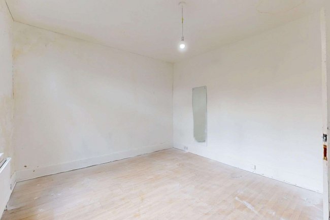 49 Grove Road, Acton, London W3 6AN 4