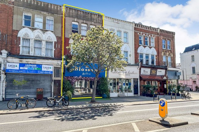 159 Lavender Hill, London SW11 5QH 3
