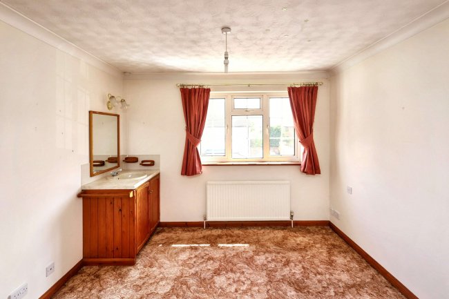 7A Pineapple Road, Amersham, Buckinghamshire, HP7 9JN 4