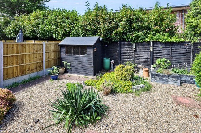 7A Pineapple Road, Amersham, Buckinghamshire, HP7 9JN 4