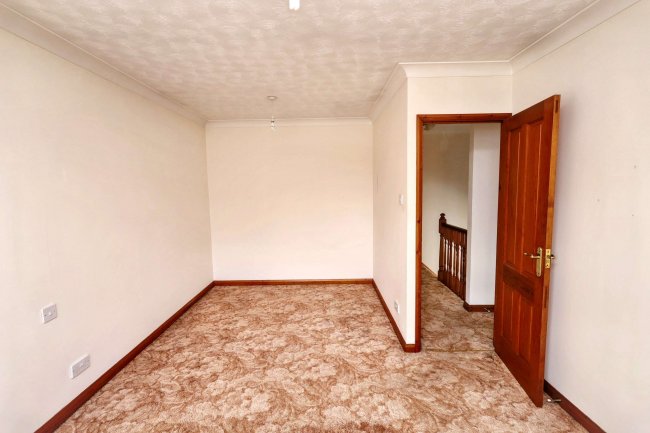 7A Pineapple Road, Amersham, Buckinghamshire, HP7 9JN 4