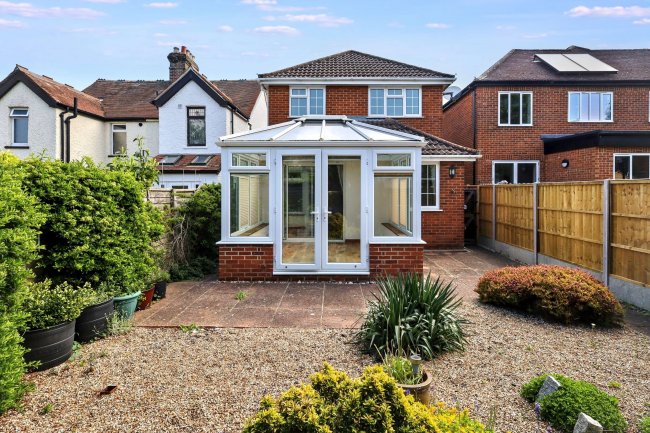 7A Pineapple Road, Amersham, Buckinghamshire, HP7 9JN 4