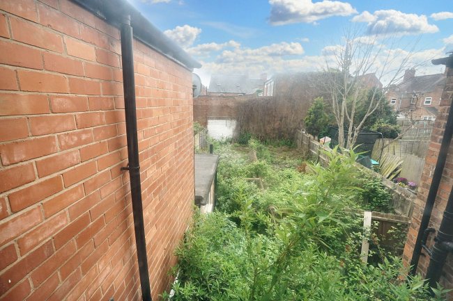 135 Lansdowne Road, Leicester, LE2 8AT 8