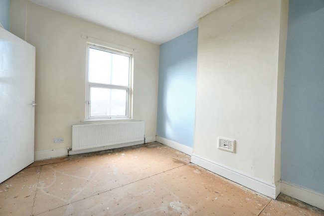 29 Brackley Street, Runcorn, Cheshire, WA7 1EQ 2