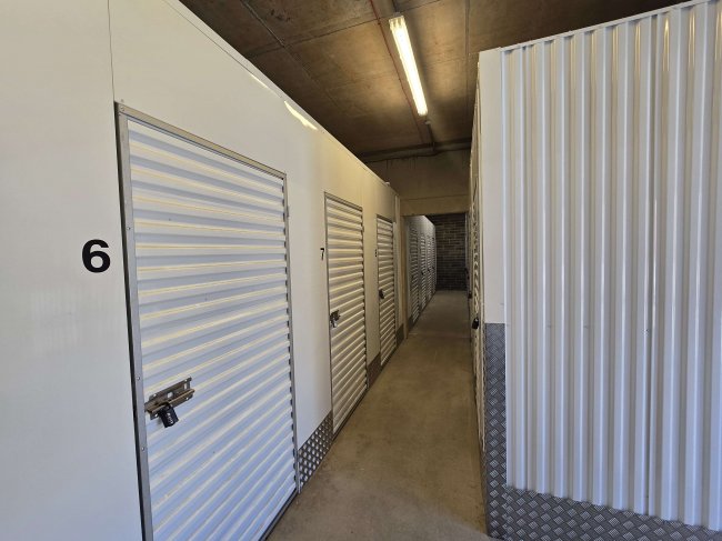 Self Storage Units, Village Square, The Academy, Woolwich, SE18 4AS 8