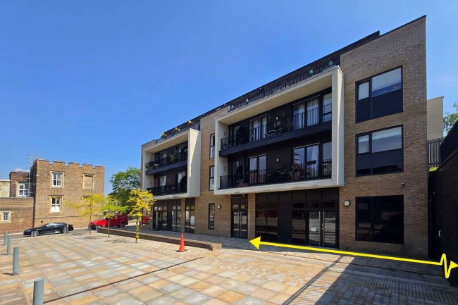 Self Storage Units, Village Square, The Academy, Woolwich, SE18 4AS 8