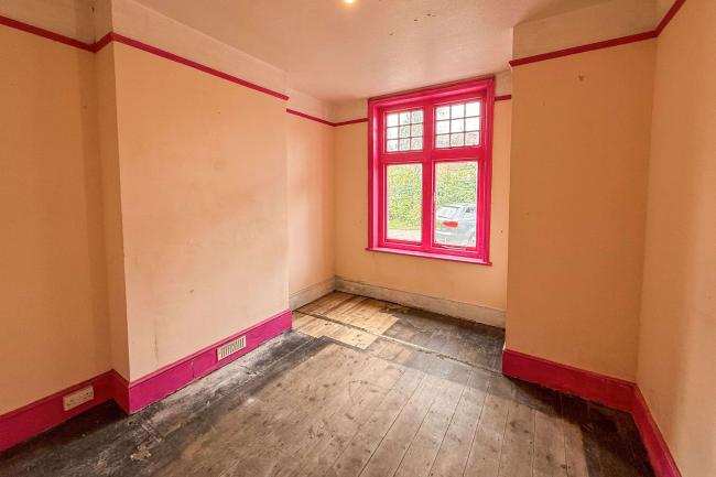 Lower Flat 3, Silwood Place, St Johns Road, Crowborough, TN6 1RW 5