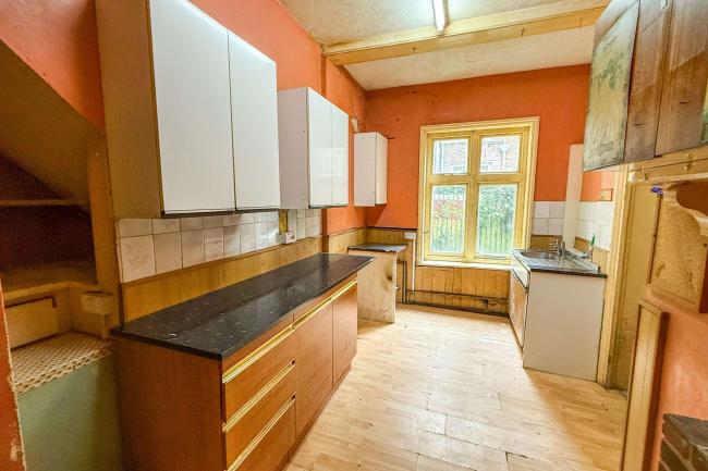 Lower Flat 3, Silwood Place, St Johns Road, Crowborough, TN6 1RW 5