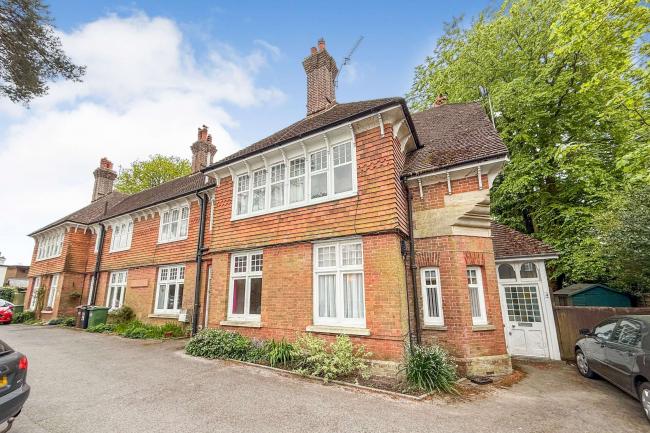 Lower Flat 3, Silwood Place, St Johns Road, Crowborough, TN6 1RW 5