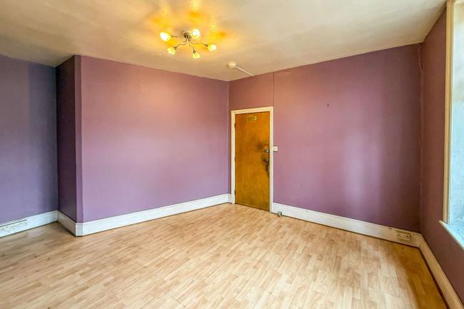 Two adjoining rooms, Silwood place, St johns Road, Crowborough, TN6 1RW 6