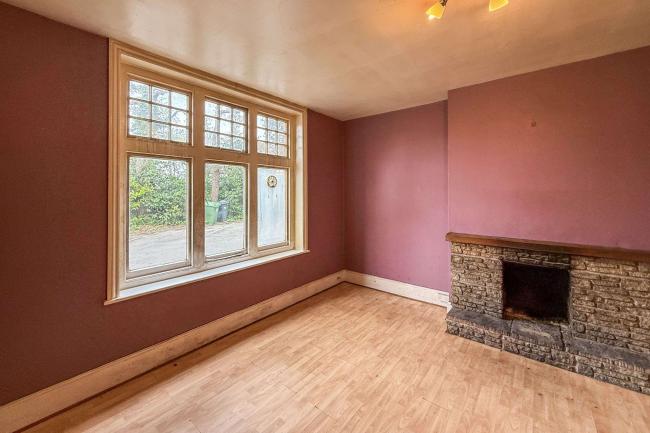 Two adjoining rooms, Silwood place, St johns Road, Crowborough, TN6 1RW 6