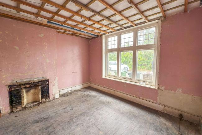 Two adjoining rooms, Silwood place, St johns Road, Crowborough, TN6 1RW 6