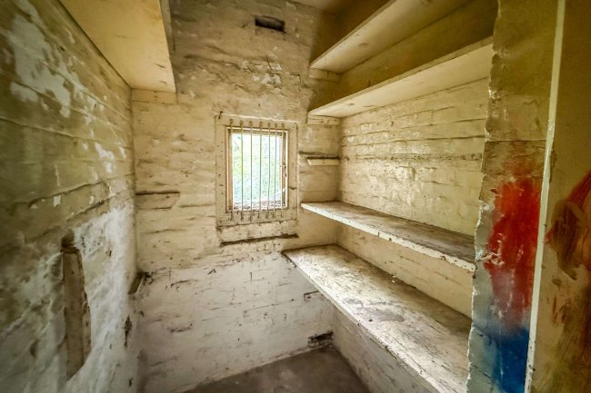 Garage at Silwood Place, St Johns Road, Crowborough, TN6 1RW 5