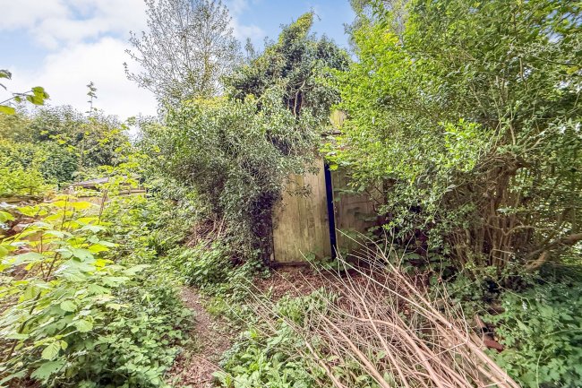 Garage at Silwood Place, St Johns Road, Crowborough, TN6 1RW 5