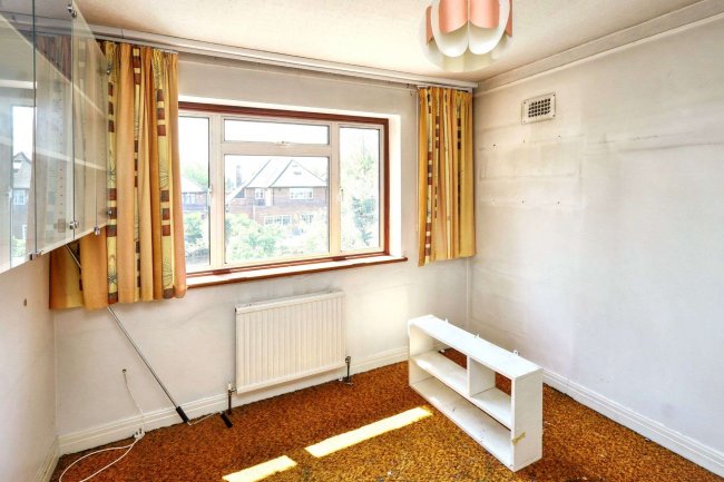 4 East Close, Ealing, London W5 3HE 4