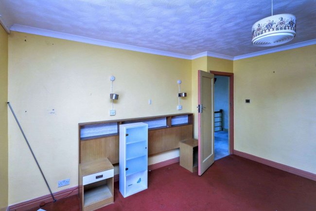 4 East Close, Ealing, London W5 3HE 4