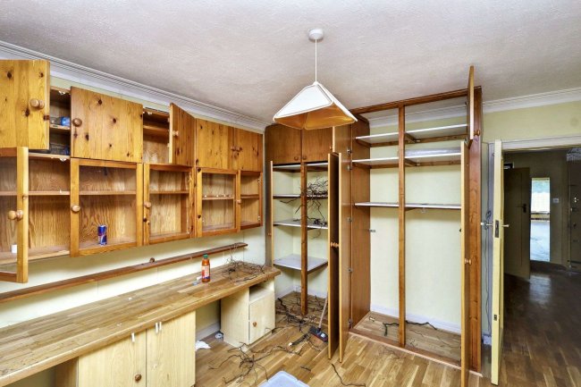 4 East Close, Ealing, London W5 3HE 4