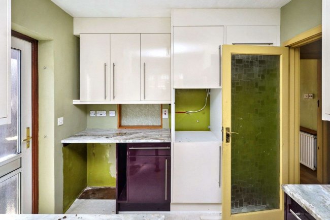 4 East Close, Ealing, London W5 3HE 4