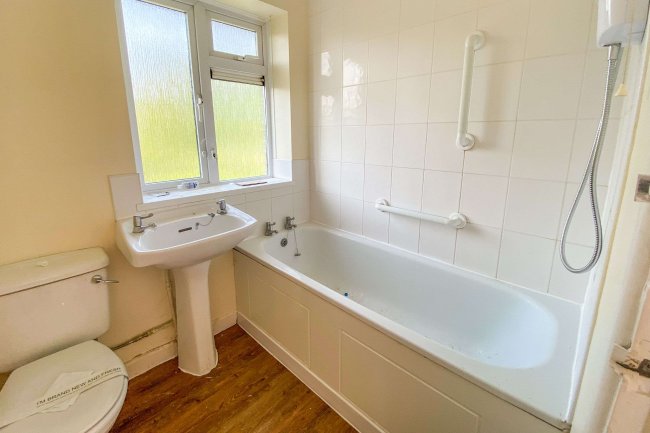 37 Dixon Way, Calne, Wiltshire, SN11 9AN 6