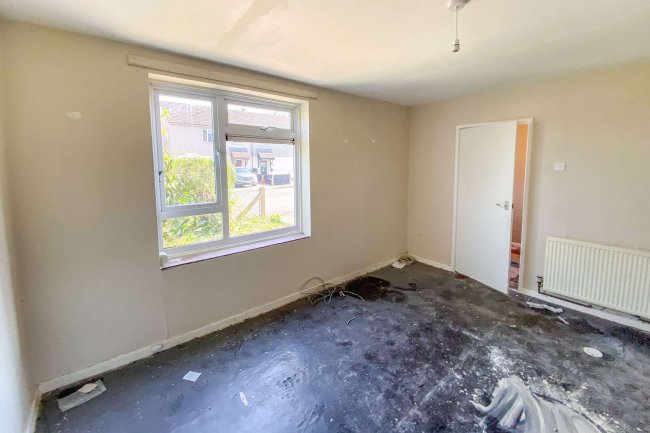 37 Dixon Way, Calne, Wiltshire, SN11 9AN 6