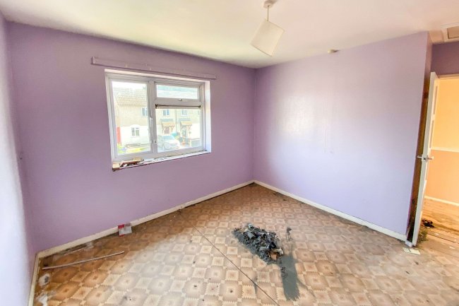 37 Dixon Way, Calne, Wiltshire, SN11 9AN 6