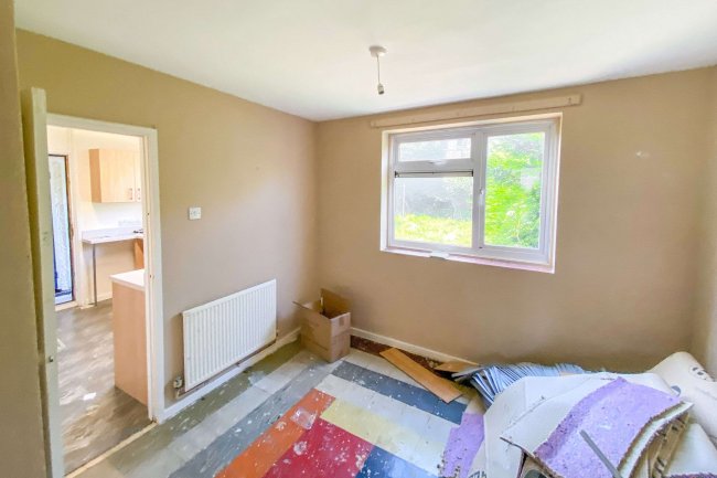 37 Dixon Way, Calne, Wiltshire, SN11 9AN 6