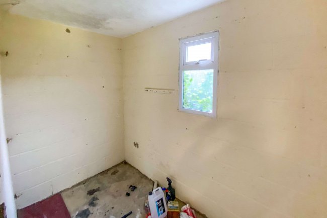 37 Dixon Way, Calne, Wiltshire, SN11 9AN 6